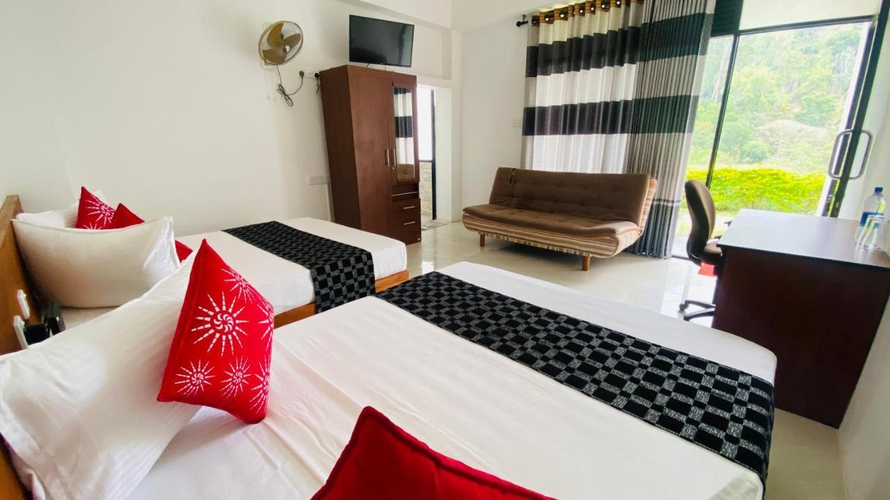 Aloft Grand Hotel Элла Экстерьер фото