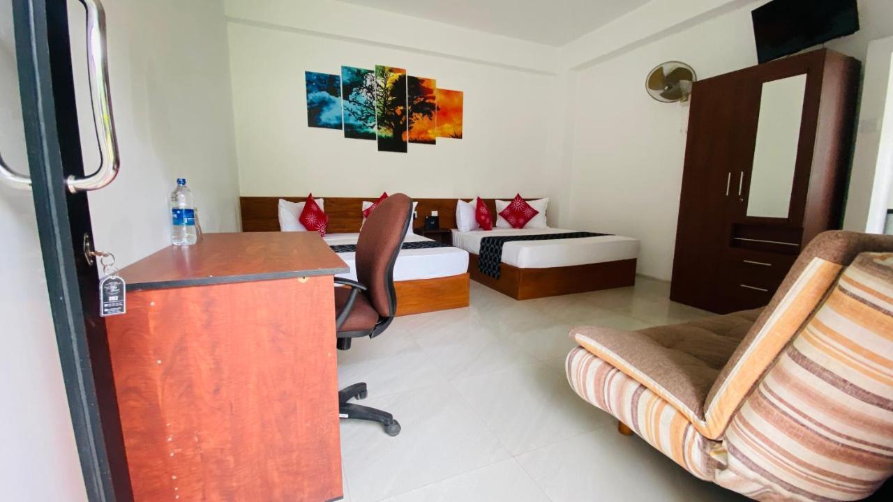 Aloft Grand Hotel Элла Экстерьер фото
