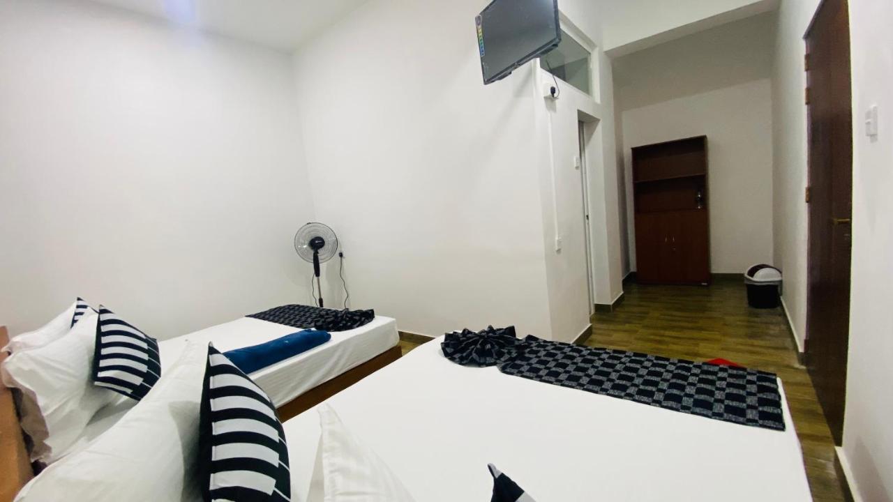Aloft Grand Hotel Элла Экстерьер фото