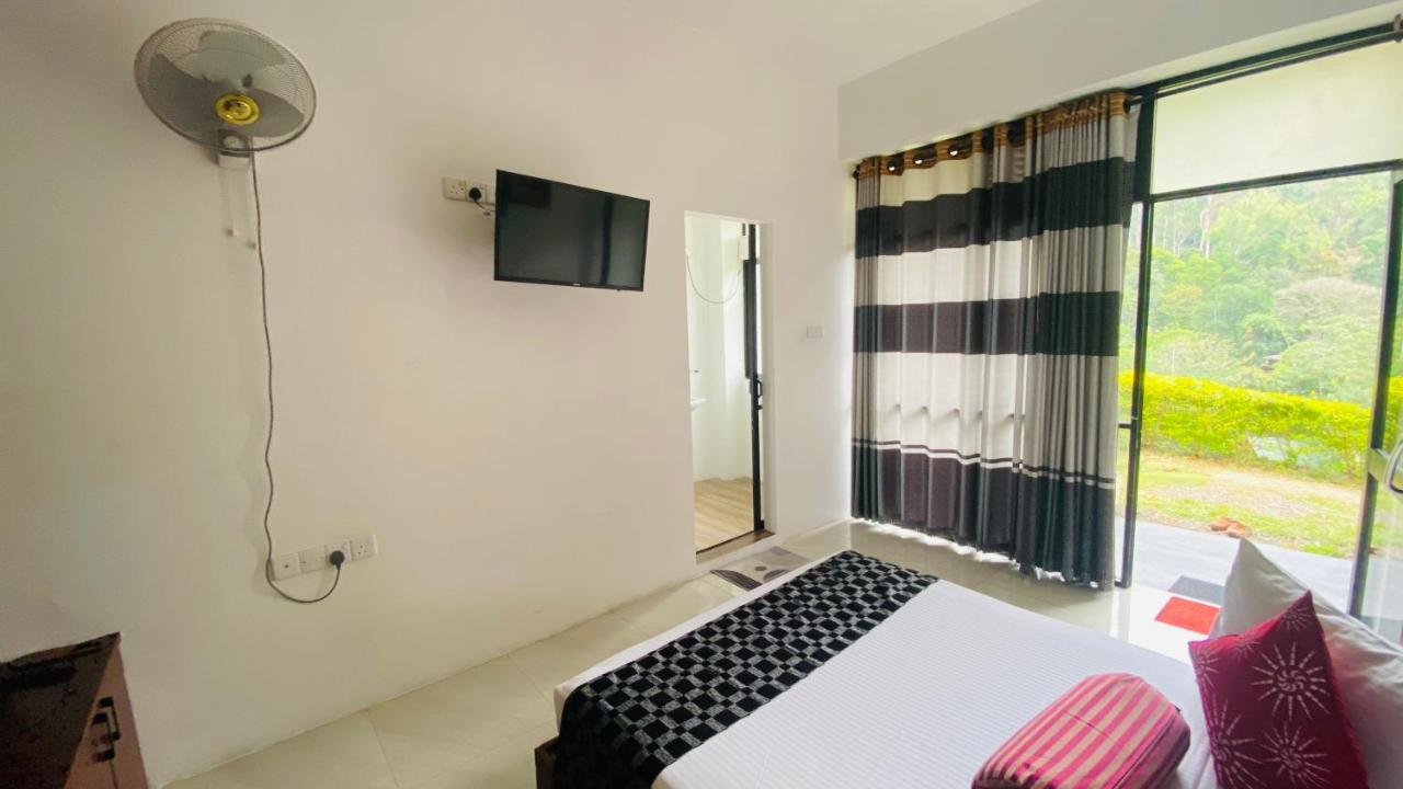 Aloft Grand Hotel Элла Экстерьер фото