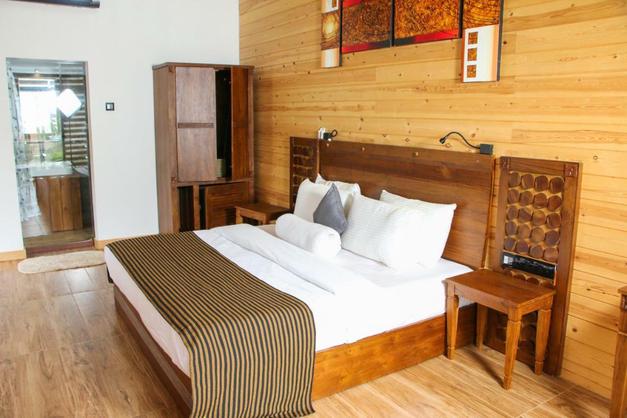 Aloft Grand Hotel Элла Экстерьер фото